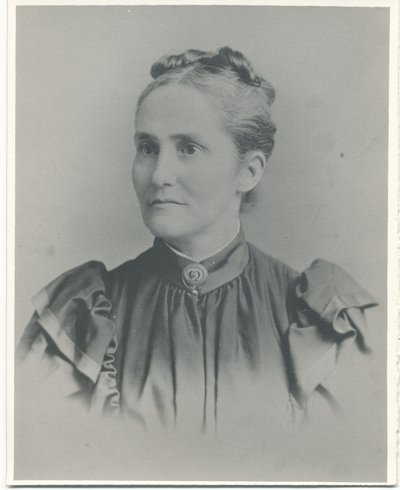 Lucy Irene Curtis Fraleigh1845-1913.jpg