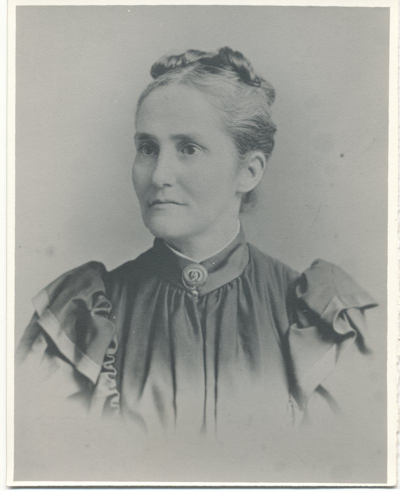 Lucy Irene Curtis Fraleigh1845-1913.jpg